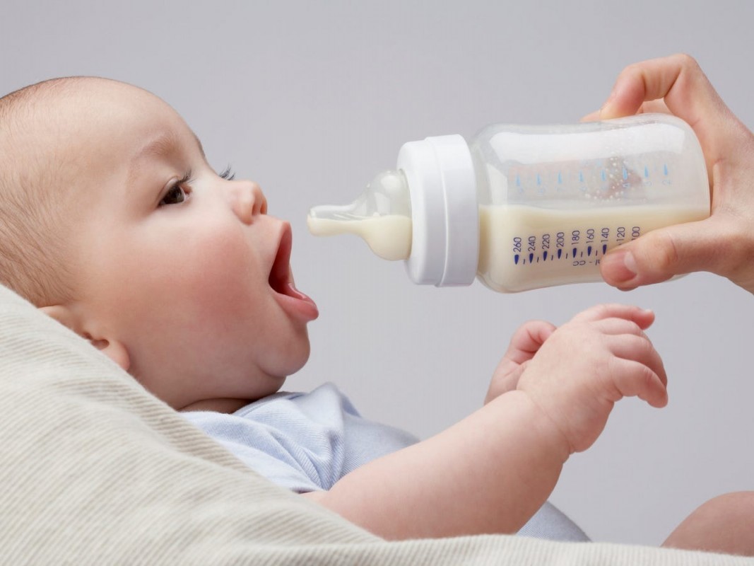 Những tiêu chí chọn sữa cho trẻ sơ sinh mà mẹ cần biết 1