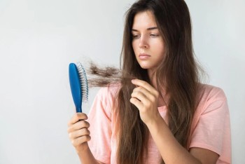 Rụng tóc có phải là do thiếu máu thiếu sắt?