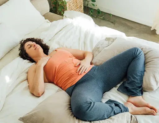 8 tư thế yoga giúp bạn có giấc ngủ ngon hơn