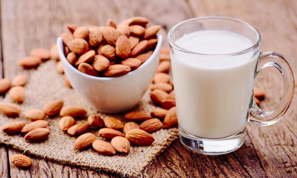 Các loại sữa hạt tốt nhất để giảm cholesterol và nguy cơ mắc bệnh tim 4