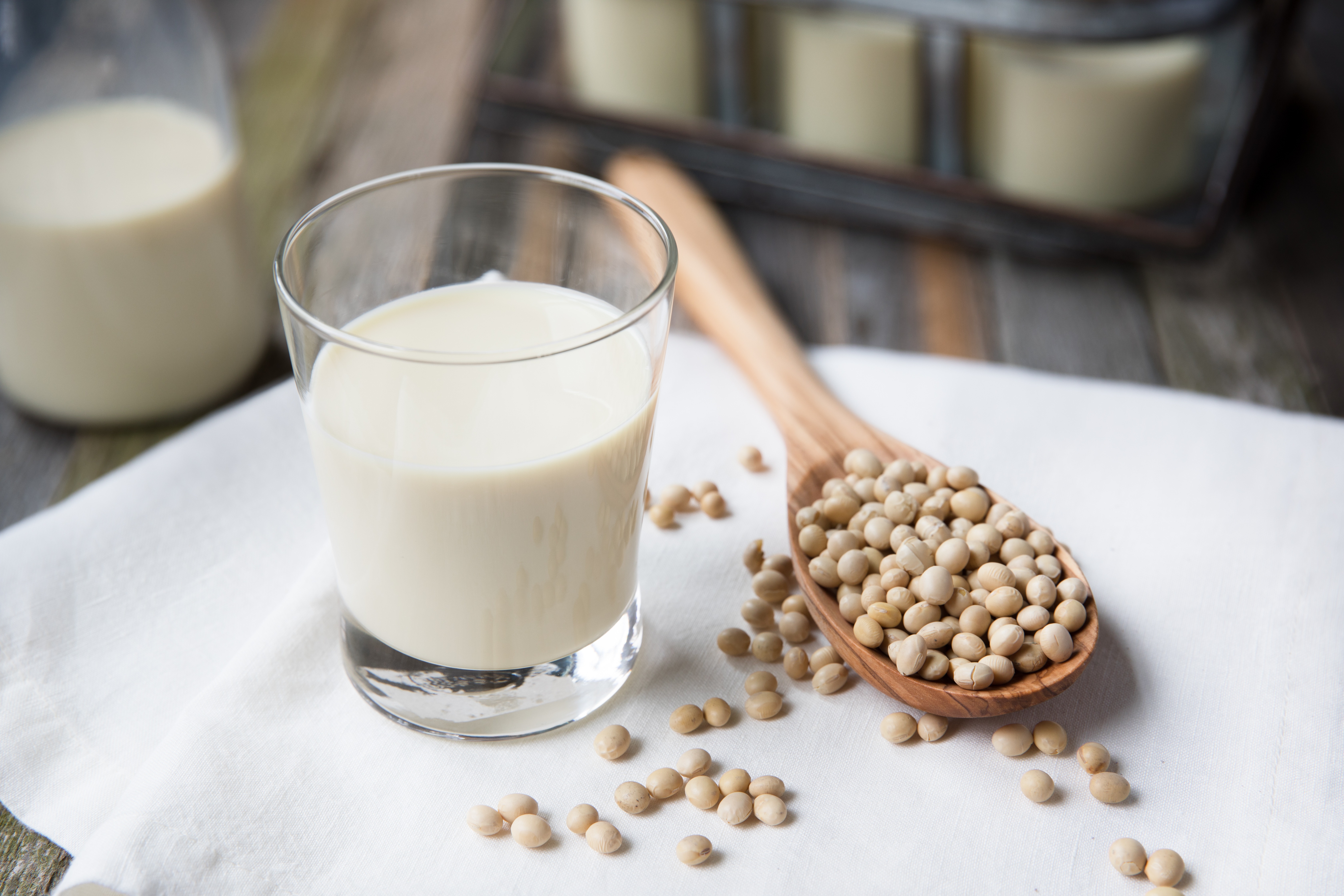Uống sữa đậu nành giúp ‘tăng size vòng 1’ nhưng vẫn có đại kỵ cần lưu ý 1