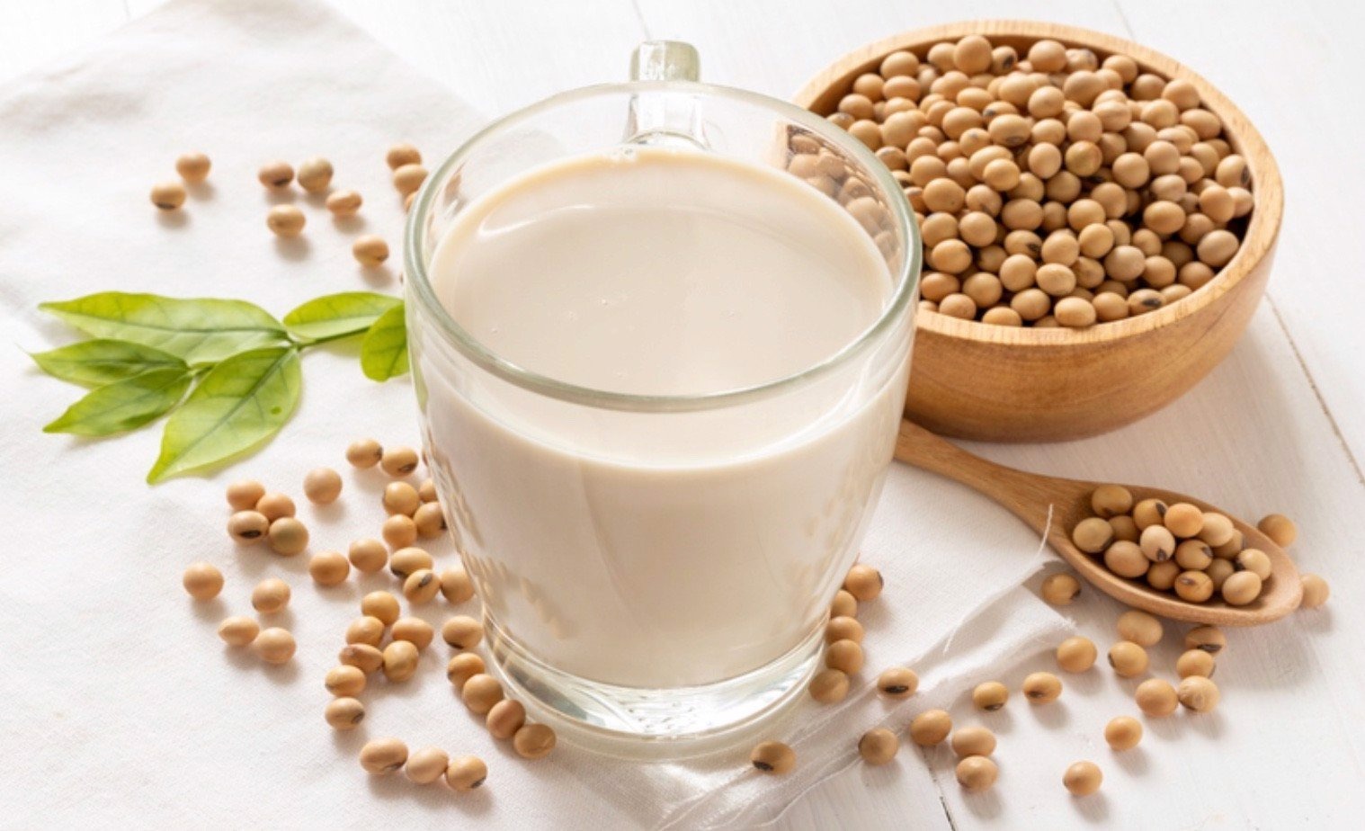 Uống sữa đậu nành giúp ‘tăng size vòng 1’ nhưng vẫn có đại kỵ cần lưu ý 2