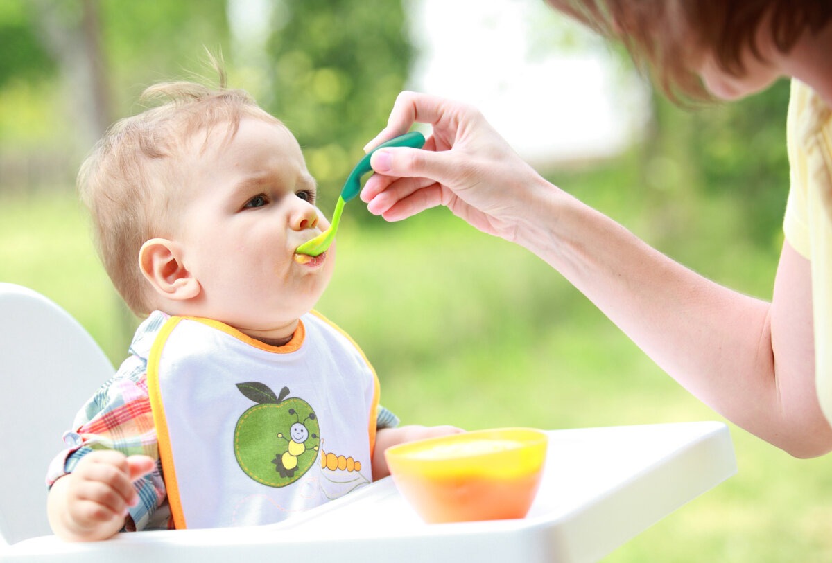 Rau củ nào nên có trong chế độ ăn dặm của trẻ 2