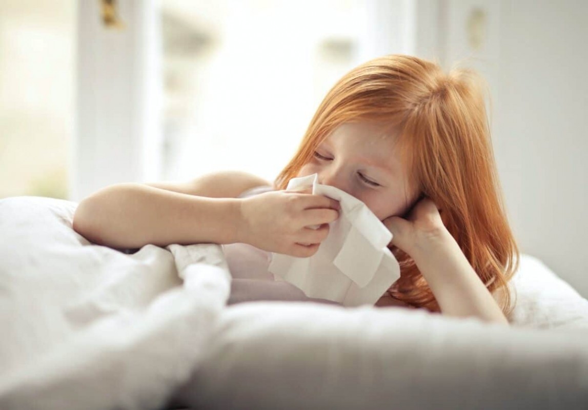 Bí quyết phòng bệnh cúm cho trẻ khi thời tiết chuyển mùa 1