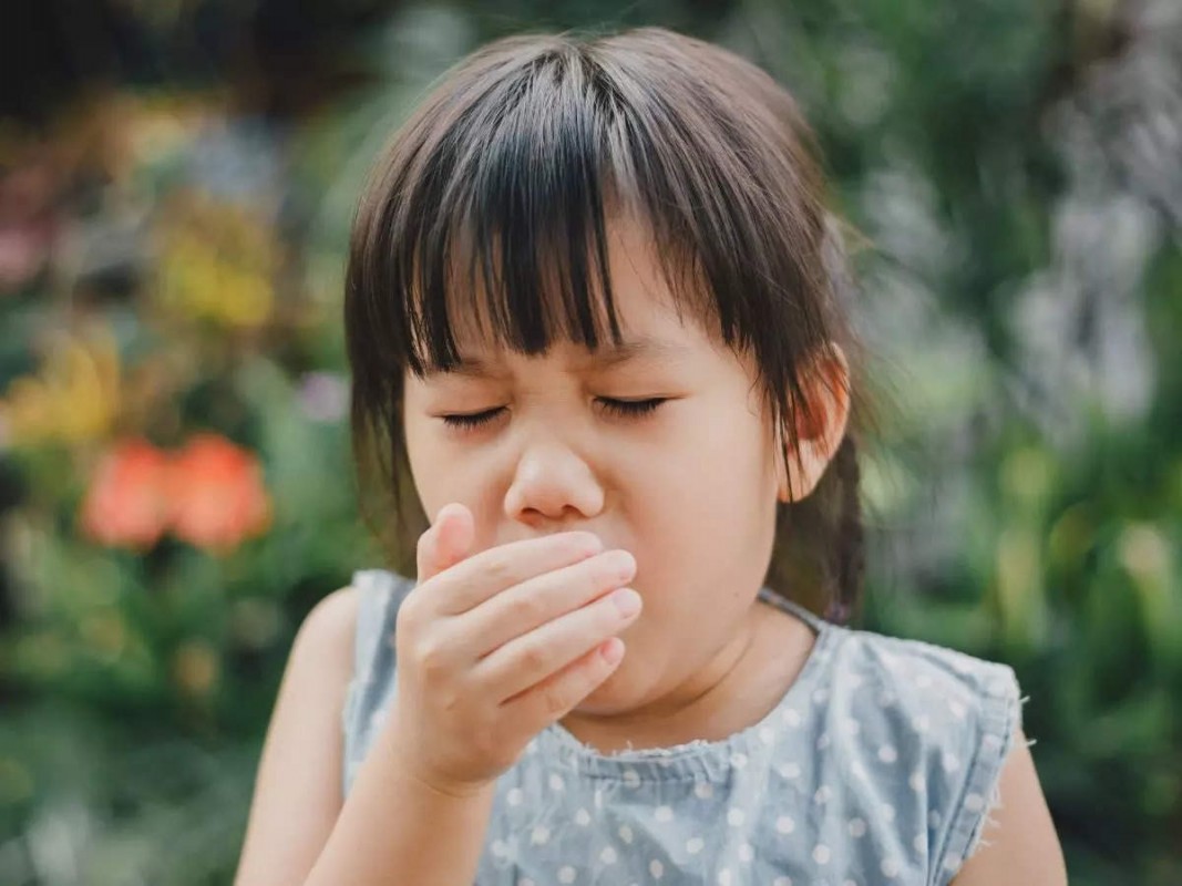 Dấu hiệu viêm phổi nguy hiểm ở trẻ 3