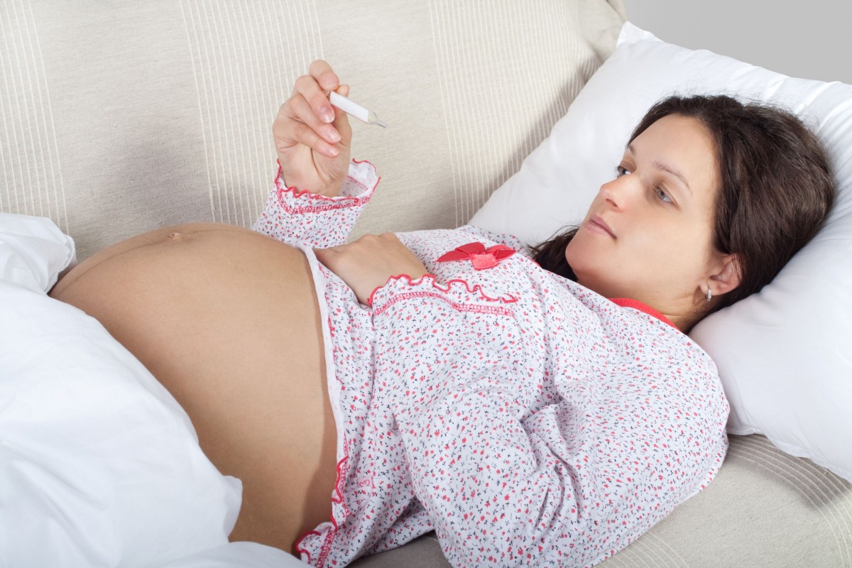 Mẹ bầu bị cúm cần làm gì để đảm bảo sức khỏe cho mẹ và em bé 2