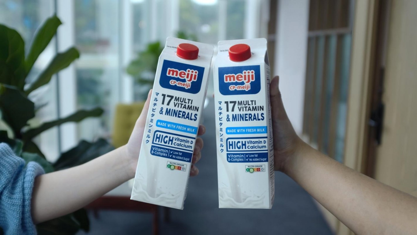 Nhật Bản thu hồi hơn 44 000 chai sữa Meiji vì phát hiện thuốc kháng sinh 1