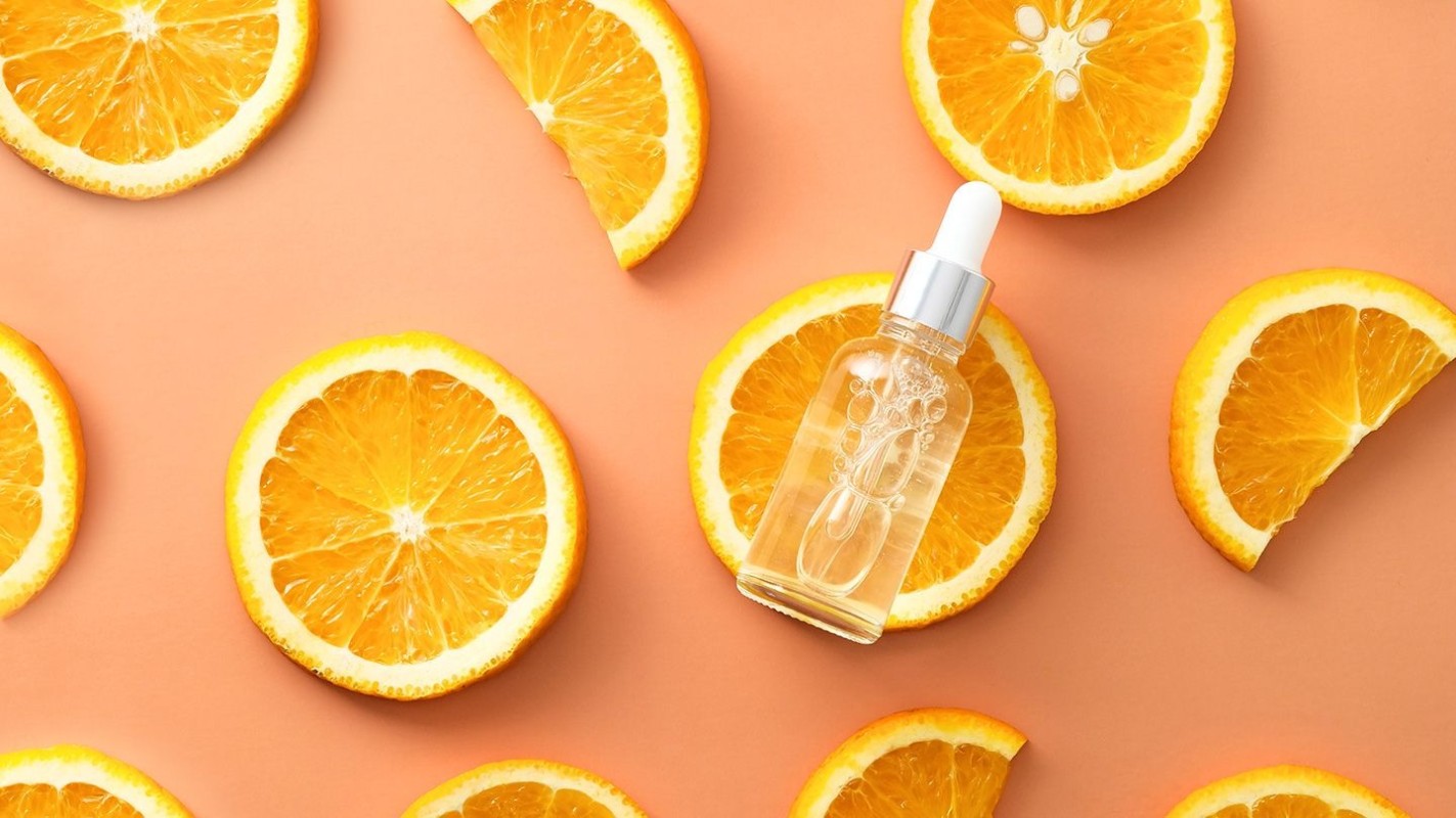 Đón Tết rạng ngời với 6 lưu ý khi dùng serum vitamin C làm trắng da 4