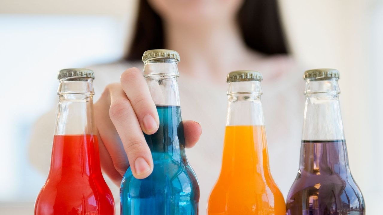 Những tác hại không thể đong đếm khi uống soda và nước ngọt có ga hàng ngày 2