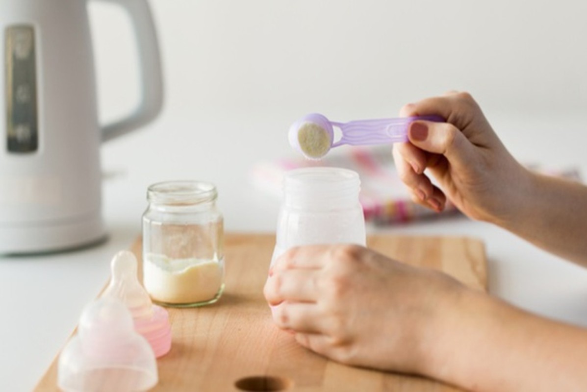 Sữa công thức gây viêm ruột hoại tử ở trẻ sinh non 2