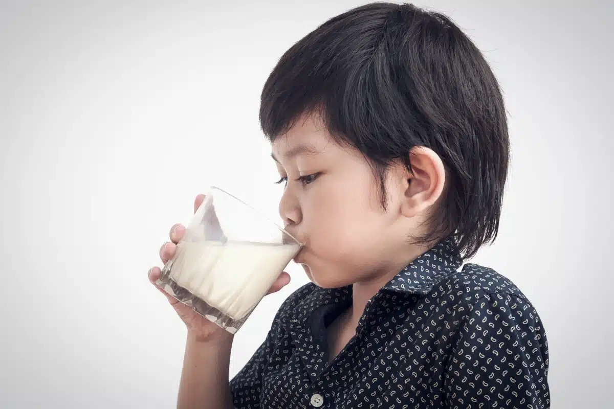 Đâu là thời điểm vàng cho trẻ uống sữa 4