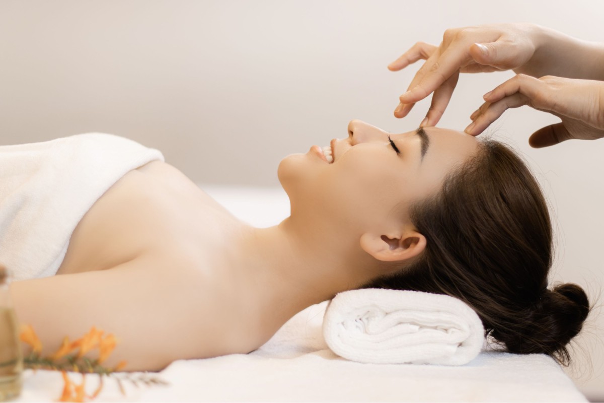 Hướng Dẫn Massage Mặt Nâng Cơ Tự Nhiên 1