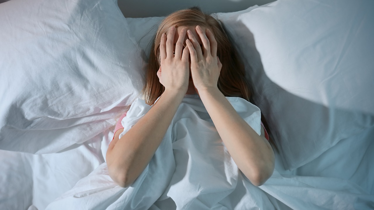 Mất ngủ mãn tính: Dấu hiệu âm thầm cảnh báo sức khỏe bạn không nên bỏ qua