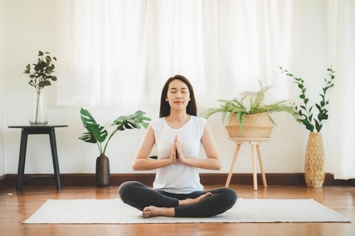 Yoga & Thiền – Bí quyết trẻ đẹp từ nội tâm, an nhiên mà vẫn rạng ngời